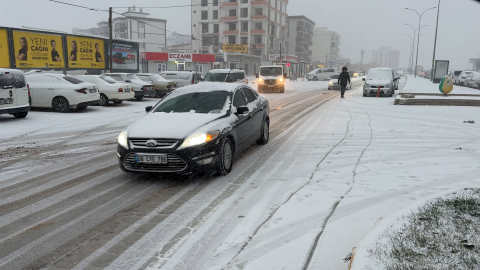 Adıyaman'da kar ulaşımı olumsuz etkiledi