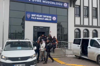 Kuyumcuyu soyup, lüks araç almışlar; 3 gözaltı (2)