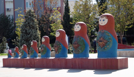 Dostluk Parkı'nın simgesi matruşkalar yenileniyor
