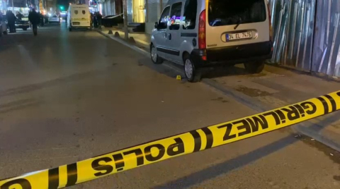 İstanbul- Küçükçekmece’de silahlı saldırı: 3 yaralı -2 / Ek görüntü