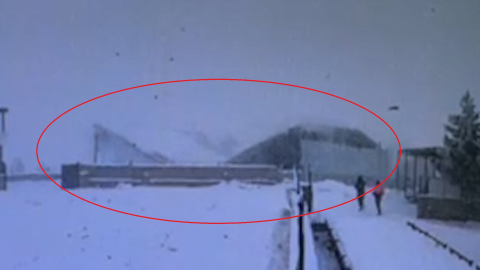 Çırçır fabrikalarının çatıları çöktü, 20 biçerdöver hasar gördü; o anlar kamerada