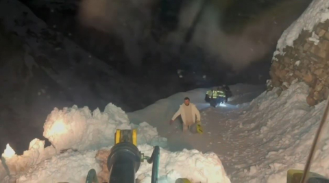 Hakkari’deki maden ocağı şantiyesinde mahsur kalan 8 işçi kurtarıldı