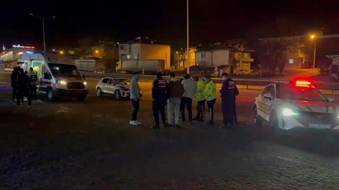 Bursa’da iki otomobil çarpıştı: 3 yaralı