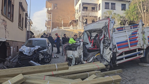 İstanbul - Beykoz'da kamyon dükkana girdi: 1'i turist 2 ölü / Ek bilgi