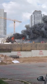 İstanbul- Esenyurt'ta işçi konteynerinde yangın -2 / Ek görüntü