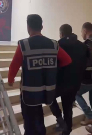 Kılık değiştirip ilçe ilçe kaçtı, hurda aracın bagajında yakalandı