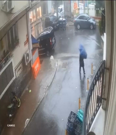 İstanbul - Şişli'de fırtınada çatının uçtuğu anlar kamerada; ölümden son anda kurtuldu / Ek görüntüyle