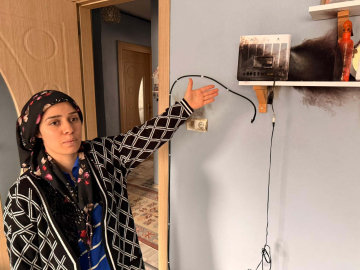 Manisa'da 3 eve yıldırım düştü