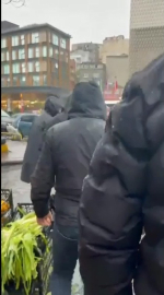 İstanbul - Hakkında 27 yıl hapis cezası bulunan firari hükümlü pazarcılık yaparken yakalandı