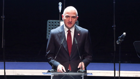 İstanbul - Bakan Ersoy: Bu yarışma çocuklarımızın hayallerine ortak olma iradesidir