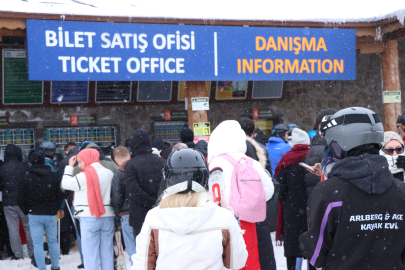 Erciyes'te pistler, karnelerini alan öğrencilerle doldu / Ek fotoğraflar