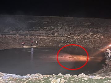 Mardin’de kayıp 2 çocuğun, yüzeyi buz tutan gölette cansız bedenleri bulundu (2) / Ek fotoğraflar