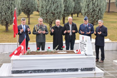 Azerbaycan Askeri Ataşesi'nden şehit ailesine ziyaret