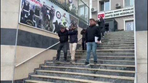 İstanbul - Otomobilini tamir edeceğiz diyerek sahibini 2 milyon lira dolandırdılar