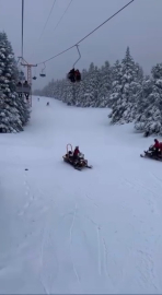 Uludağ'da telesiyej arızalandı; tatilciler metrelerce yükseklikte mahsur kaldı