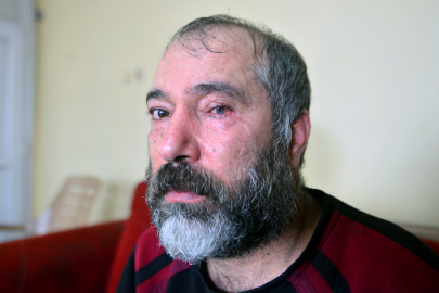 Durakta ‘küfür’ tartışmasında bardakla vurulan gözünü kaybetti, şüphelinin tutuklanmasını istiyor