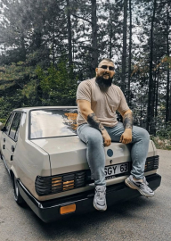 Otomobilin ağaca çarptığı kazada yaralanan Mert Can, 21 gün sonra hayatını kaybetti