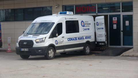 Antalya'da yolcu otobüsü devrildi; 9 ölü, 25 yaralı (9)