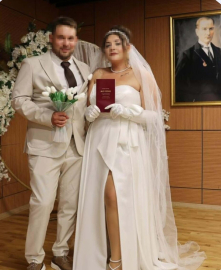 Doktor, tartıştığı eşini 20 bıçak darbesiyle yaralayıp, intihara kalkıştı