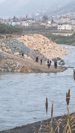 Hatay’da Asi Nehrine düşen kişi akıntıyla kayboldu