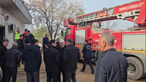 Evde çıkan yangında çift öldü, 2 kişi dumandan etkilendi