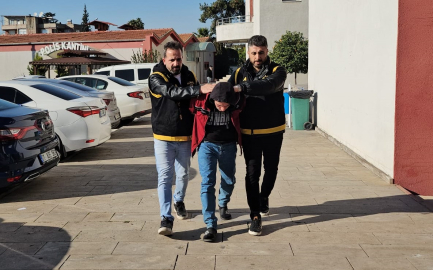 Eşini bıçaklayarak öldürüp, cesedinin başında ağlarken gözaltına alınan şüpheli tutuklandı