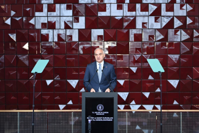 İstanbul- Bakan Ersoy: 13 bin 449 eser ait olduğu topraklara getirildi