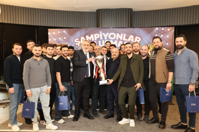 Gebze’de çifte şampiyonluk coşkusu