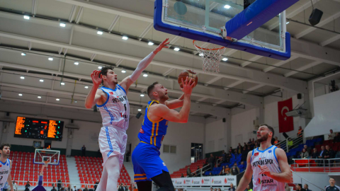 Aliağa Petkimspor - Peristeri: 85-87