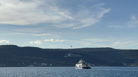 Bozcaada ve Gökçeada'da feribot seferlerine 'fırtına' engeli