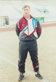 A Milli Futbol Takımı'nın eski teknik direktörlerinden Piontek, hayatını kaybetti