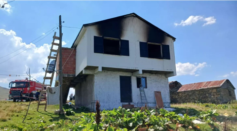 Yaylada 3 kişiyi öldürüp, evi ateşe veren ağabey-kardeşe ceza