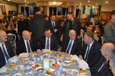 Dervişoğlu, Balıkesir’de iftara katıldı