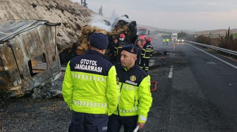 Şanlıurfa’da aynı istikamette giden iki TIR çarpıştı: 1 ölü