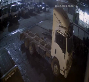 Manisa’da otomobil hırsızlığı kamerada