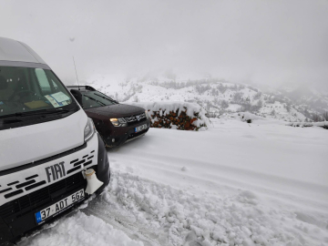 Kastamonu'da 243 köy yolu ulaşıma kapandı