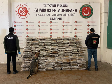 Gümrüklerde 828 milyon liralık uyuşturucu ele geçirdi