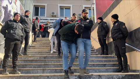 İstanbul- İstanbul'da 3 iş yerine saldırıp 26 milyon lira haraç istediler: 12 gözaltı