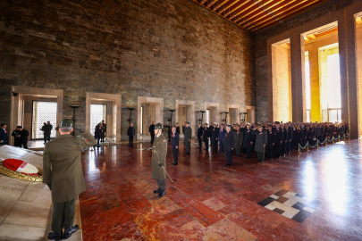 OYAK'tan 65'inci kuruluş yıl dönümünde Anıtkabir'e ziyaret