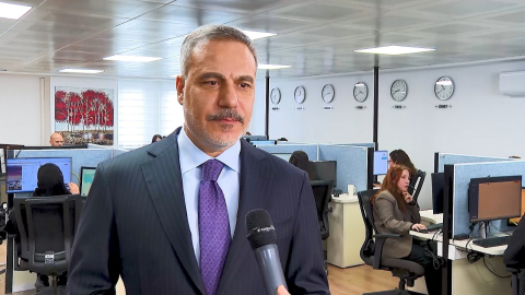 Bakan Fidan, Konsolosluk Çağrı Merkezi'nde incelemelerde bulundu