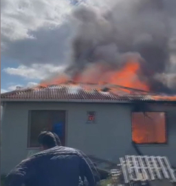 İstanbul- Çatalca'da tek katlı evde yangın