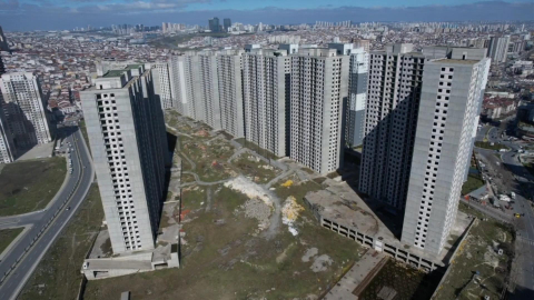 İstanbul - Esenyurt'ta 15 yıldır gökdelenlerin inşaatı sürüyordu; şirket iflas etti