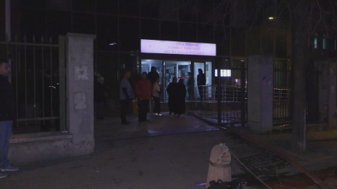 İstanbul - Okmeydanı Ağız ve Diş Sağlığı Hastanesi'nde çıkan yangın söndürüldü