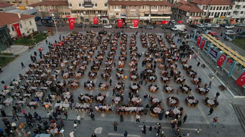 AK Parti'li Kasapoğlu, Manisa'da iftar programına katıldı
