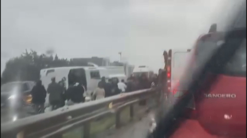 İstanbul - Büyükçekmece D-100 Karayolu'nda midibüs devrildi; 1 ölü 9 yaralı -2 / Ek bilgi