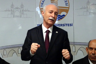 TÜ Senatosu'ndan Balkan Savaşları şehitlerine tabyada anma; kanlı sancağa karanfil bıraktılar