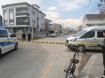 Mersin'de kocasının bıçakladığı kadın ağır yaralandı