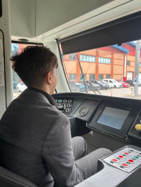 Koruma altındaki Onur'un vatmanlık hayali gerçek oldu