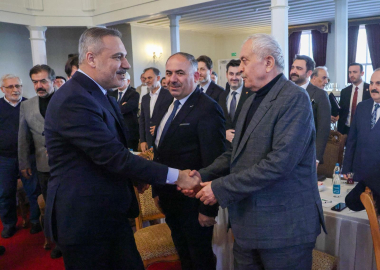 İstanbul - Bakan Fidan, Filistin'e Destek Platformu üyeleriyle bir araya geldi