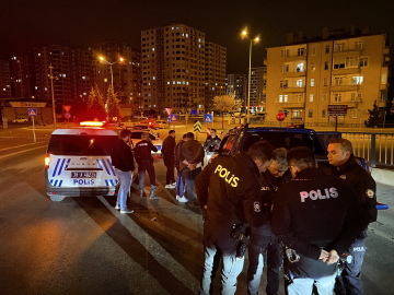 Kayseri’de polisten kaçan alkollü iki sürücüye toplam 920 bin TL ceza